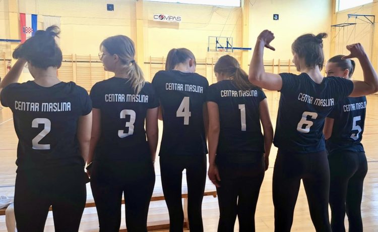 Prvo mjesto u odbojci – zlatne medalje za korisnice Centra Maslina