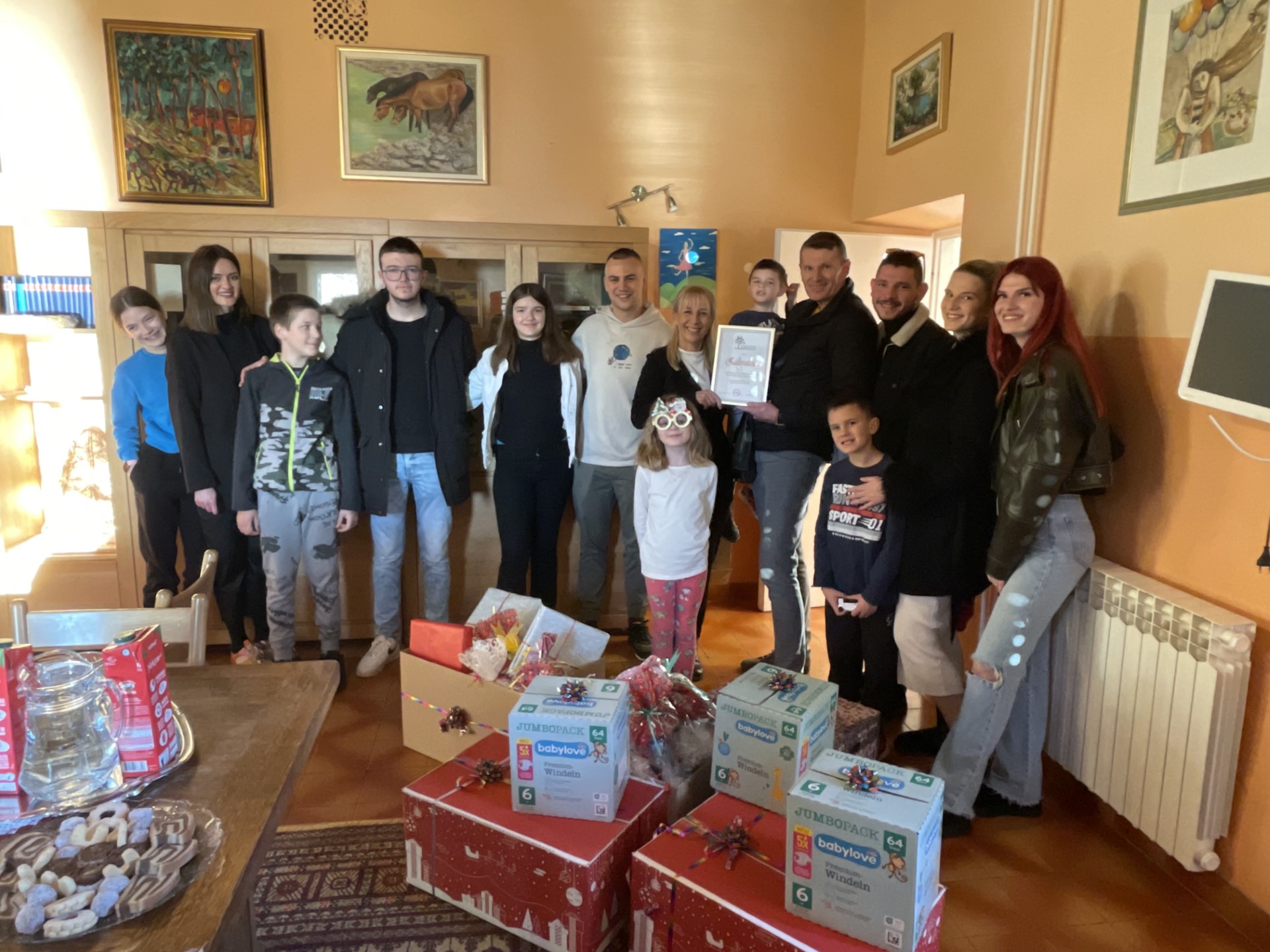 Djelatnici Hitnog prijema Opće bolnice Dubrovnik bili su u posjetu Centru za pružanje usluga u zajednici Maslina u četvrtak 21. prosinca 2023. Šest djelatnika Hitnog prijema iskoristili su posjet za [&hellip;]